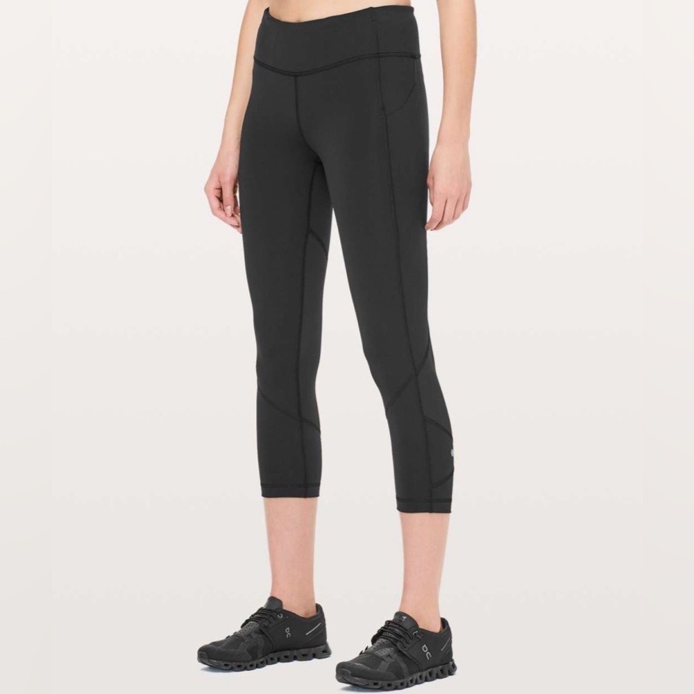 Lululemon Athletica Pace Rival Crop Classic Black Leggings 22" size 2